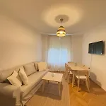 Stylish In The Center