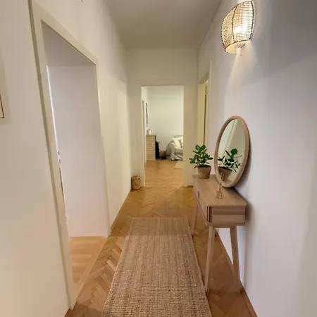 Stylish In The Center Apartment