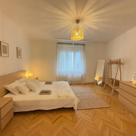 Stylish In The Center Apartmán